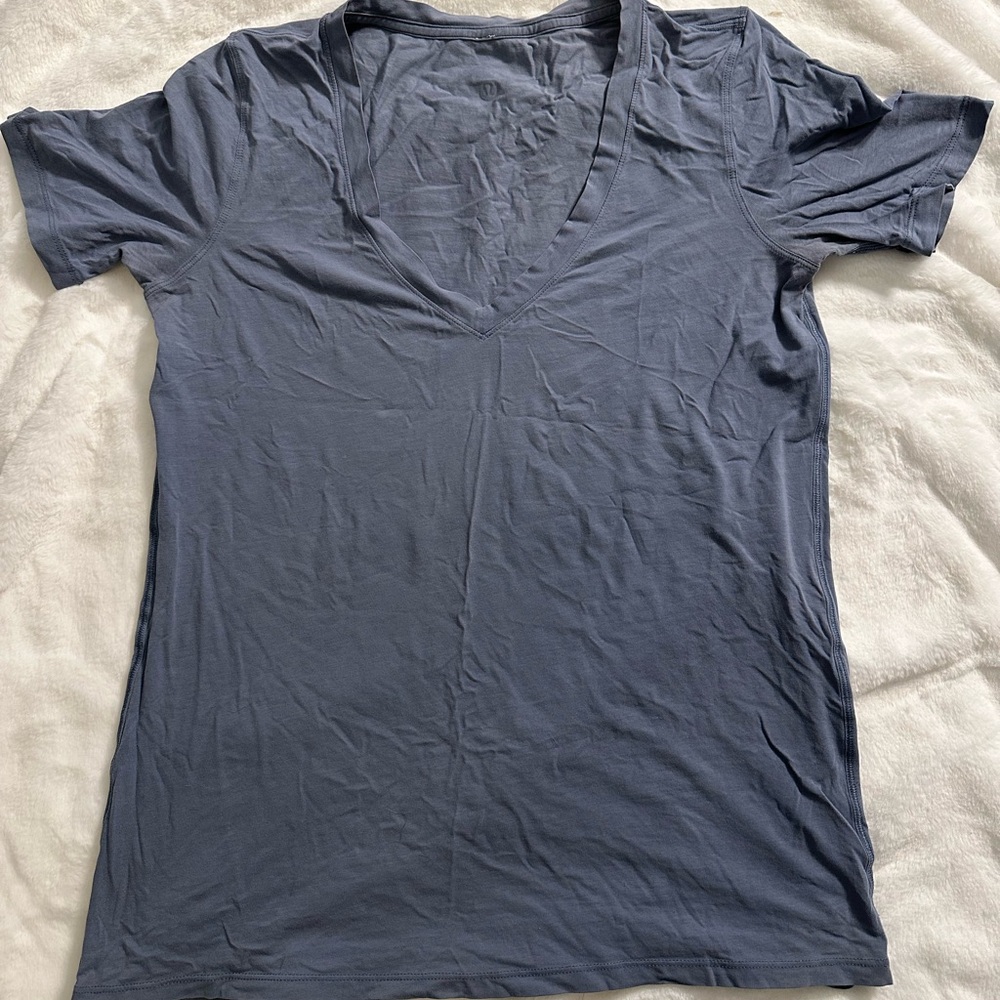 Lululemon love tee shirt. Measurements included. I believe this is an 6/8.